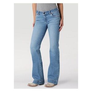 NWT WRANGLER Retro Mae Mid Rise Hallie Trouser Bootcut Flare Jeans